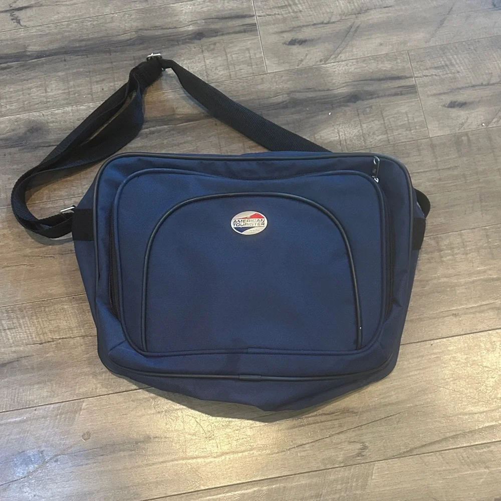 American Tourister Dark Blue Men's Messenger Bag with Black Strap